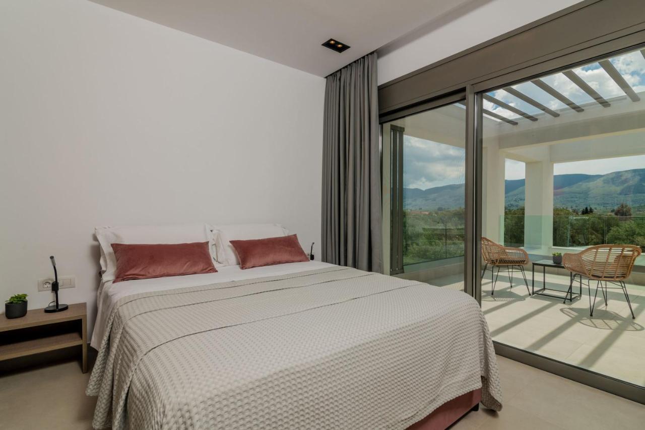 Antonia Villa - Luxurious Serenity With Private Pool, By Zantewize Kalipádhon Dış mekan fotoğraf